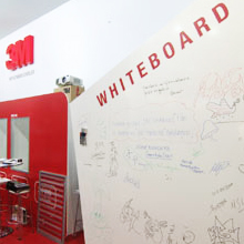 aplicaciones y beneficios lámina whiteboard, vinil para proyección y pizarra